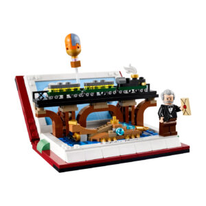LEGO Tribute to Jules Verne's Books Promotional Set 40690 - Image 3