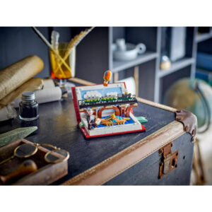 LEGO Tribute to Jules Verne's Books Promotional Set 40690 - Image 4