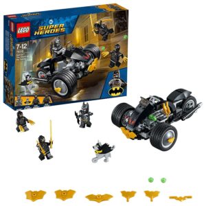 LEGO UK 76110 Attack of the Talons Super Heroes Batman - Image 1