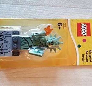 LEGO New York Store - Statue of Liberty Minifigure - Magnet - 853600 - Image 1