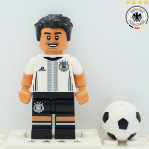 Mesut ozil DFB German Football Team LEGO Minifigures 71014 - Image 1