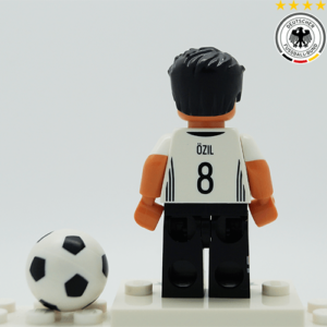 Mesut ozil DFB German Football Team LEGO Minifigures 71014 - Image 2