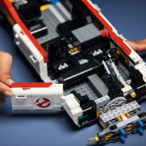 LEGO Creator Expert Ghostbusters ECTO-1 Set 10274 - Image 19