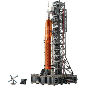 LEGO Icons NASA Artemis Space Launch System 10341 - Image 2