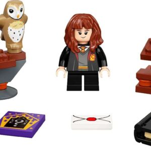LEGO Harry Potter Hermione's Study Desk Polybag 30392 - Image 2