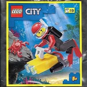 LEGO City Diver and Crab Minifigure Foil Pack Set 952107 - Image 1