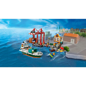 LEGO City Seaside Harbour with Cargo Ship Toy 60422 - Image 3