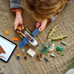 LEGO City Jungle Explorer Water Plane Toy Set 60425 - Image 7