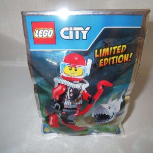 LEGO Diver with Shark LEGO City Figure?Foil Pack Set?951703 - Image 1