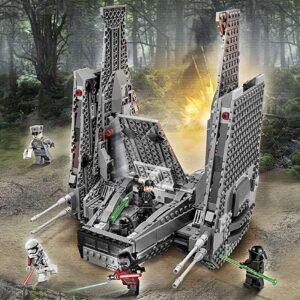 LEGO 75104 Star Wars Kylo Ren's Command Shuttle - Image 6