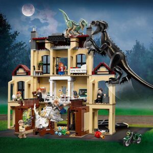 LEGO 75930 Jurassic World Indoraptor Rampage at Lockwood Estate - Image 7