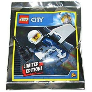 LEGO City Police Officer with Jetpack Minifigure Foil Pack Set 951904 - Image 1