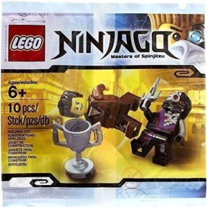 LEGO Ninjago - Exclusive Set Dareth vs. Nindroid Bagged - Image 1