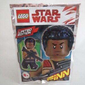 LEGO Star Wars Finn Minifigure with Mega Blaster Foil Pack Set 911834 - Image 4