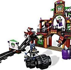 LEGO Super Heroes: Dynamic Duo Funhouse Escape Set 6857- box creased - 7/10 condition - Image 3