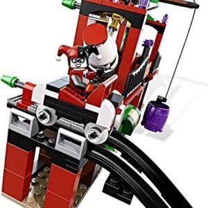 LEGO Super Heroes: Dynamic Duo Funhouse Escape Set 6857- box creased - 7/10 condition - Image 4