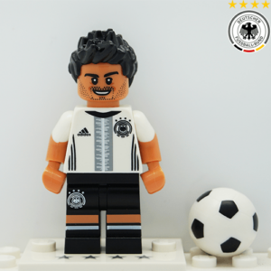Mats Hummels DFB German Football Team LEGO Minifigures 71014 - Image 1
