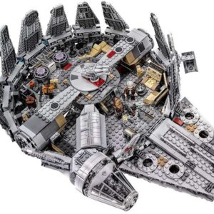 LEGO Star Wars Millennium Falcon Set 75105 - Image 10